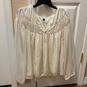 Old Navy Cream Blouse with Subtle Patterns